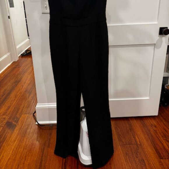 Black Halo Women's Black Maja V-neck Jumpsuit, Size 6 - Picture 2 of 5